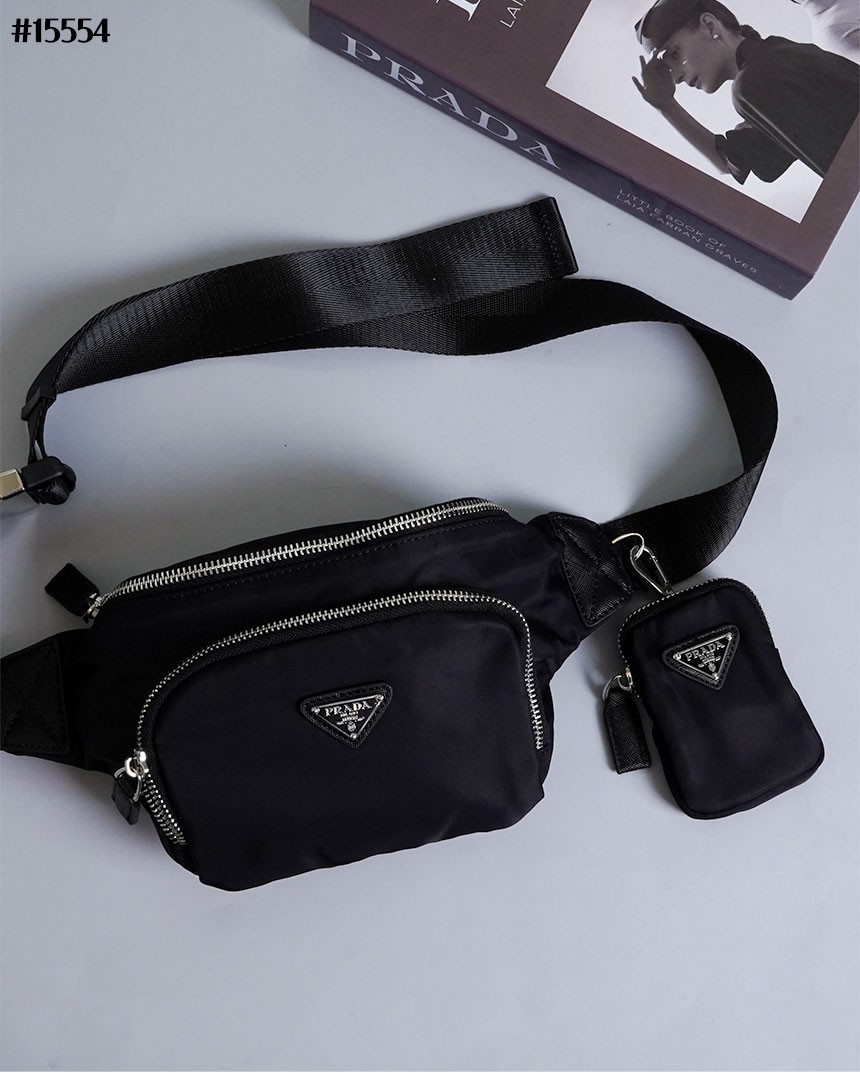 리나일론 삼각 로고 사피아노 레더 벨트 백