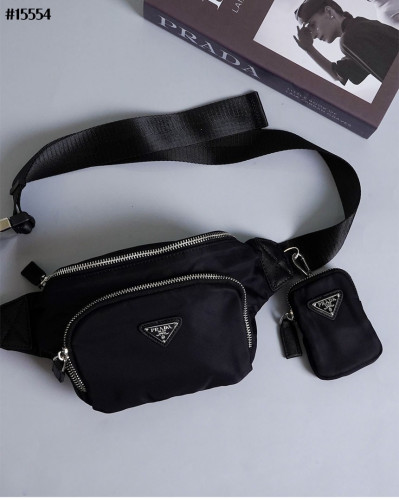 리나일론 삼각 로고 사피아노 레더 벨트 백