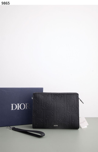 #디올 [Christian Dior] Dior A5 Triangle Pouch Dior Gravity Leather Black 신상입고💢 #가방 #9865