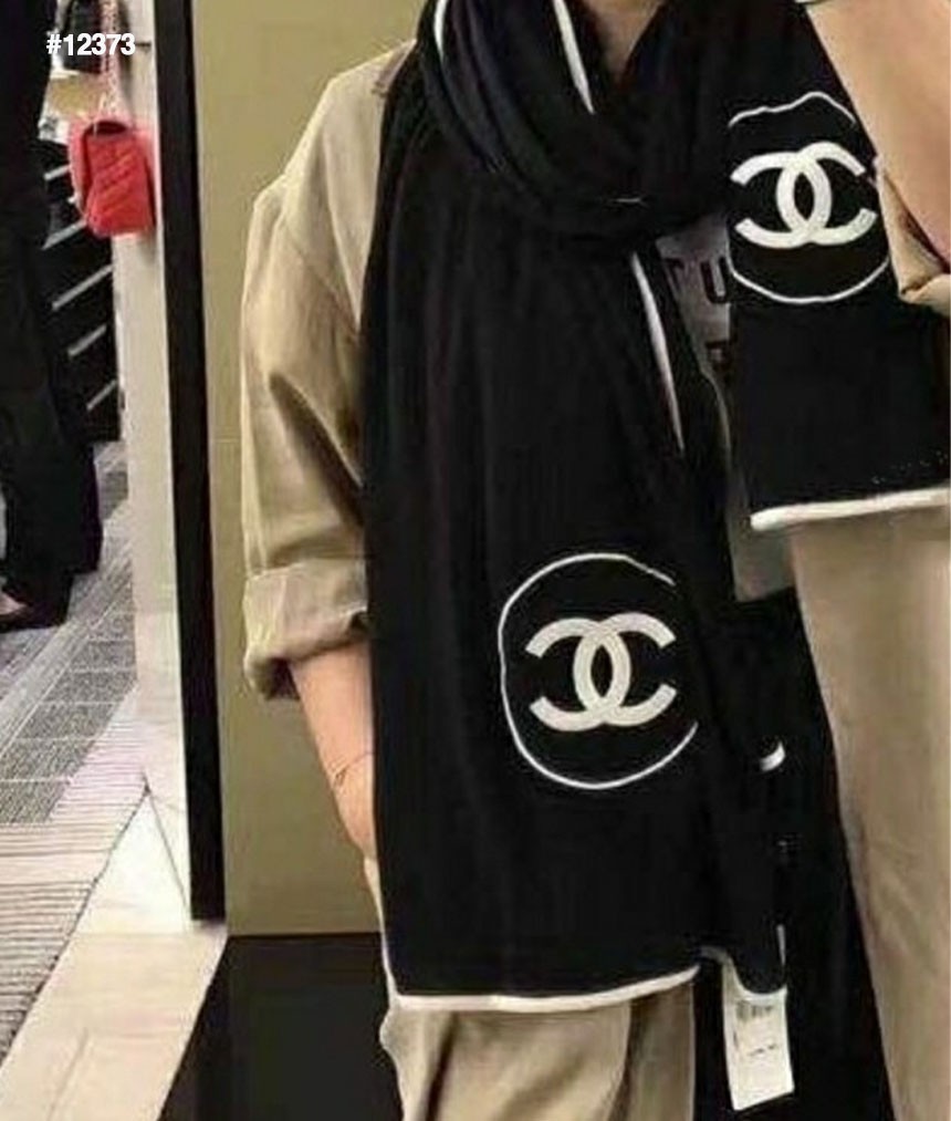 🍀 [CHANEL] 샤넬 수입 CC로고 제니 머플러 🍀 (특가)