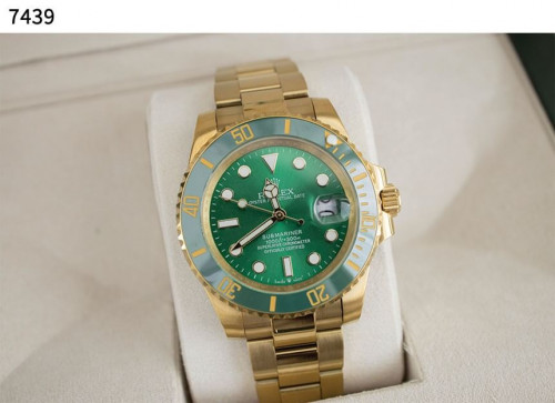 #로렉스 [Rolex] 수입고급 로렉스 서브마리너 데이트 그린 신상입고💢 #시계 #7439