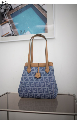 #펜디 [FENDI] 펜디  Origami 오리가미 숄더 백 블루 데님 신상입고💢 #가방 #8401