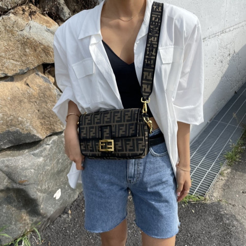 #N #펜디 바게트백
