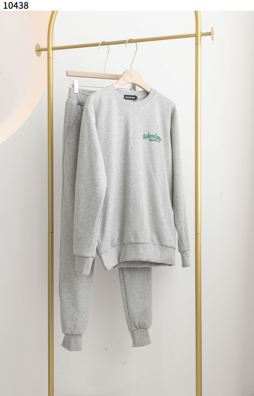 #발렌시아가 [BALENCIAGA] 발렌시아가 그린 로고 트레이닝 셋 신상입고💢 #세트 #10438