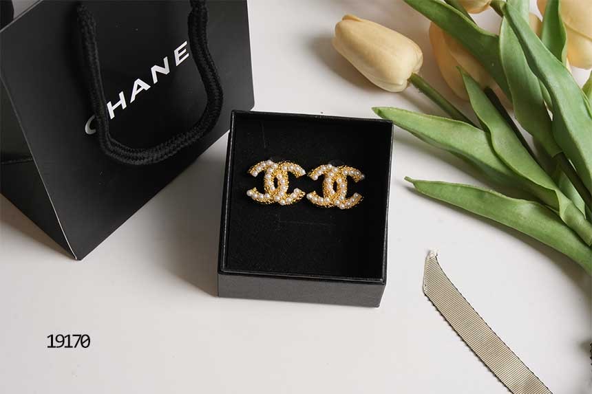 🔆 [CHANEL] 샤넬 CC펄로고 금장 이어링🔆