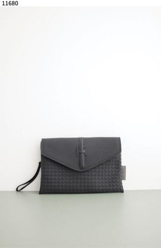 #보테가베네타 [BOTTEGA VENETA] 위빙 클러치 신상입고💢 #가방 #11680
