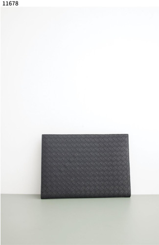 #보테가베네타 [BOTTEGA VENETA] 남성 인트레치아토 클러치백 신상입고💢 #가방 #11678