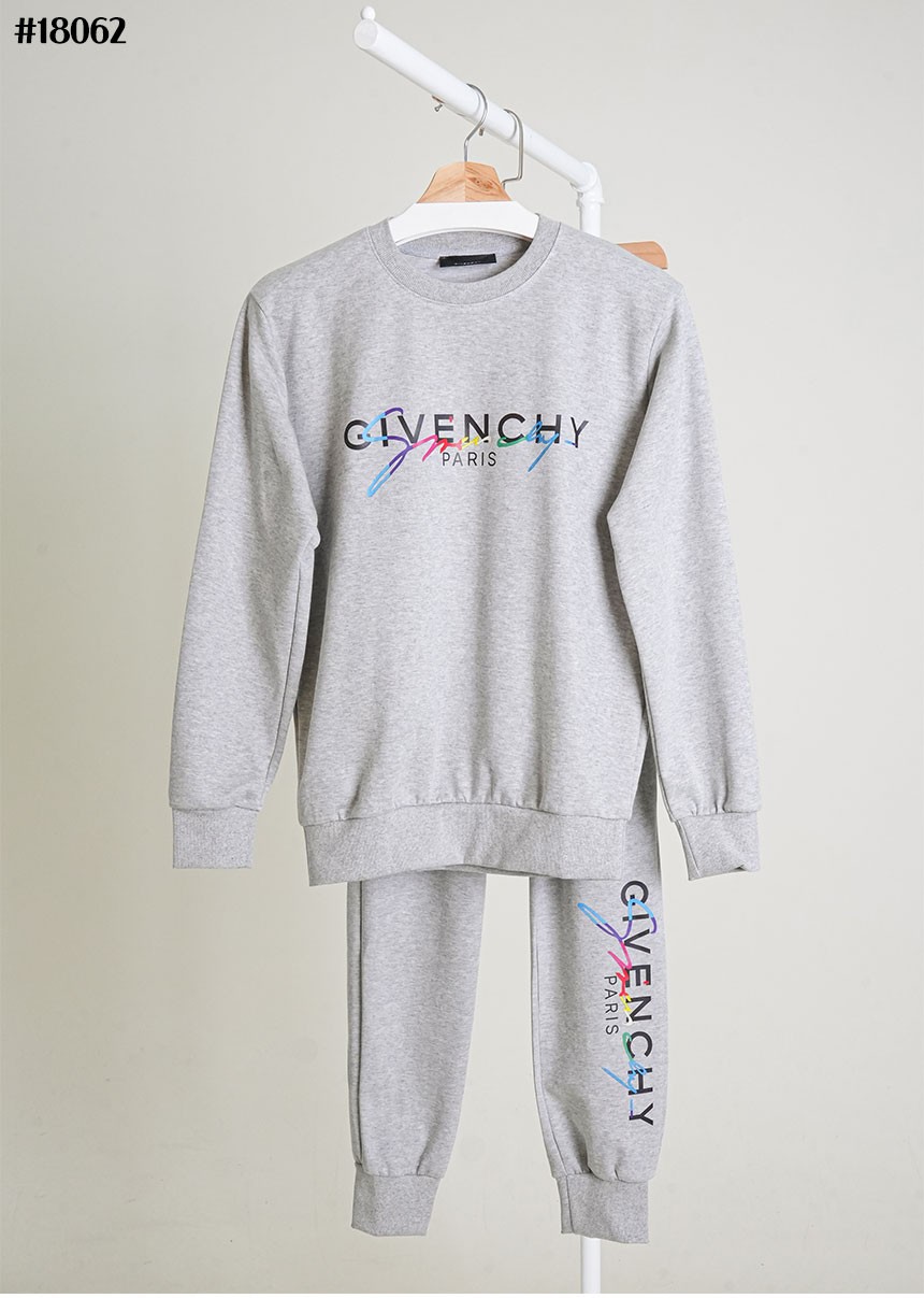 🔆 [GIVENCHY] 지방시 레인보우 로고 그래픽 맨투맨 티셔츠 & 밴딩 테리 팬츠 셋 🔆