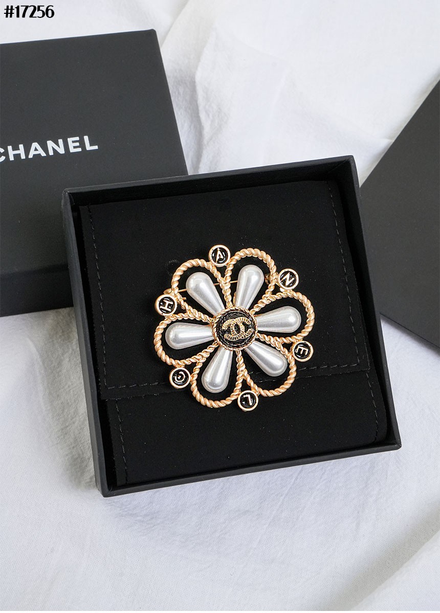 🔆 [CHANEL] 샤넬 CC 로고 데이지 골드 브로치 🔆