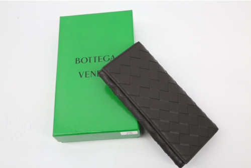 ✨보테가베네타 인트레치아토 장지갑 ✨