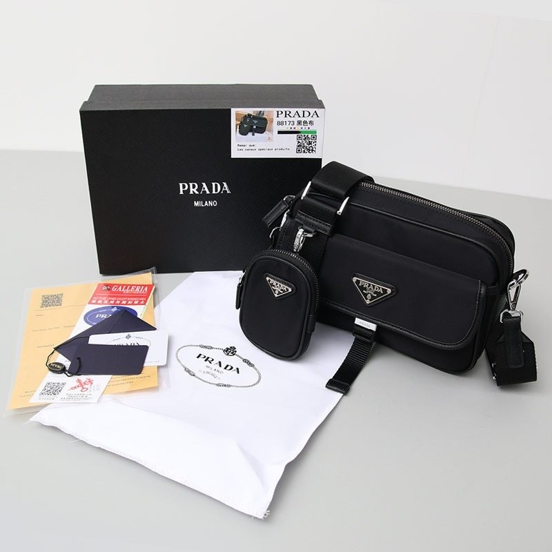 👹프*다 88173 사피아노 가죽 숄더백👹