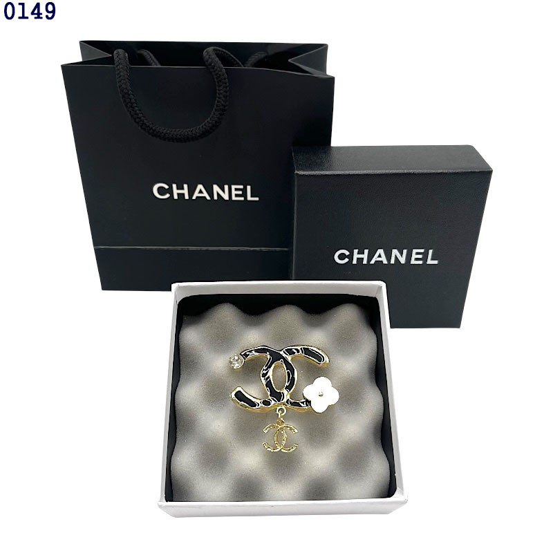 👹샤* CC 블랙 골드 로고 브로치👹