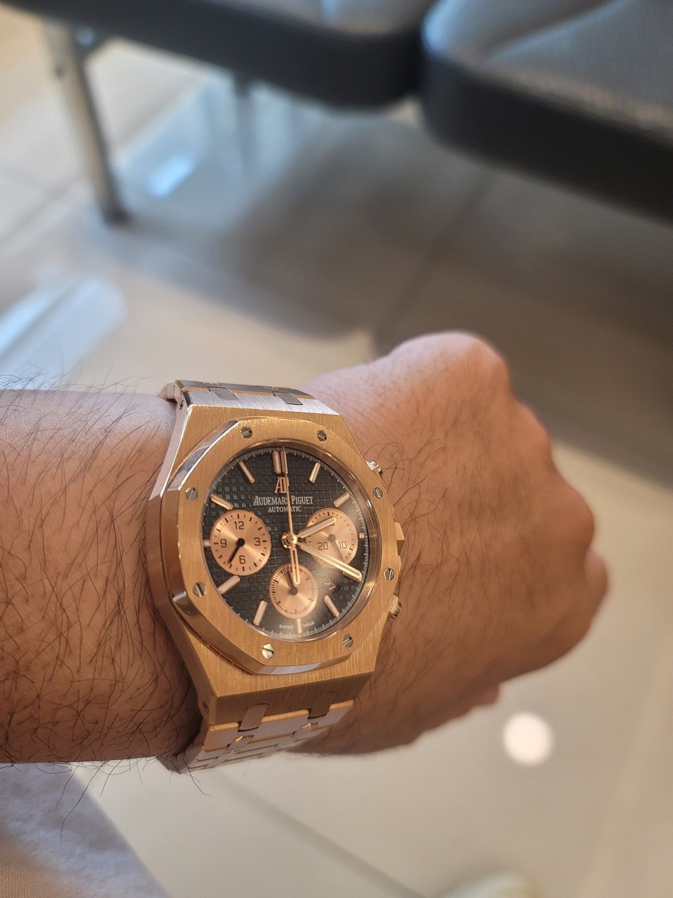 오데마피게 로얄오크 로즈골드 금통 시계
