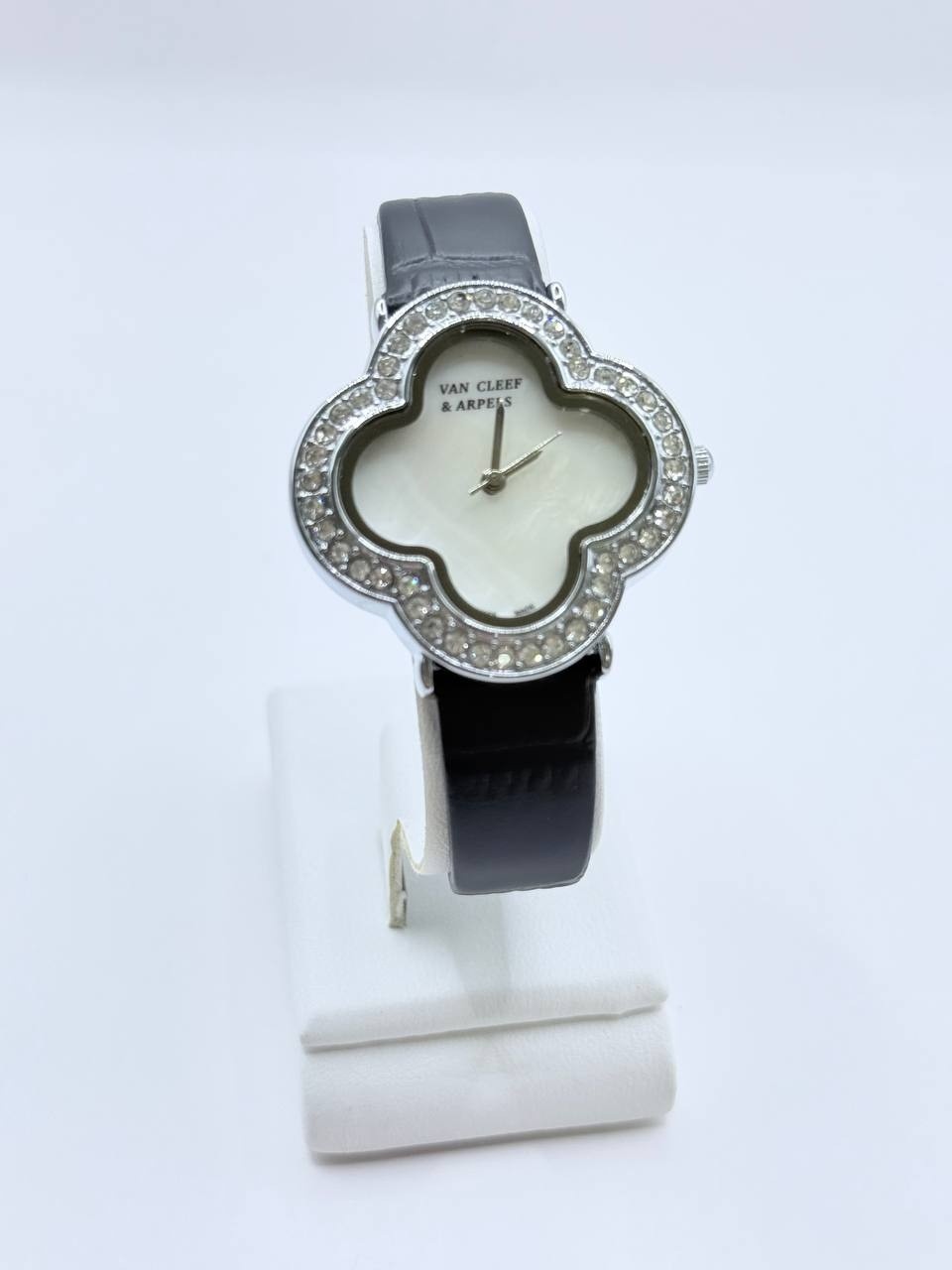 반클리프 알함브라 미디움-