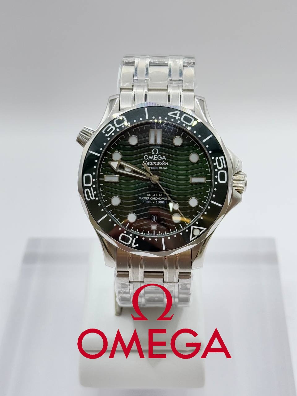 코액시얼 씨마스터 그린 다이버300M