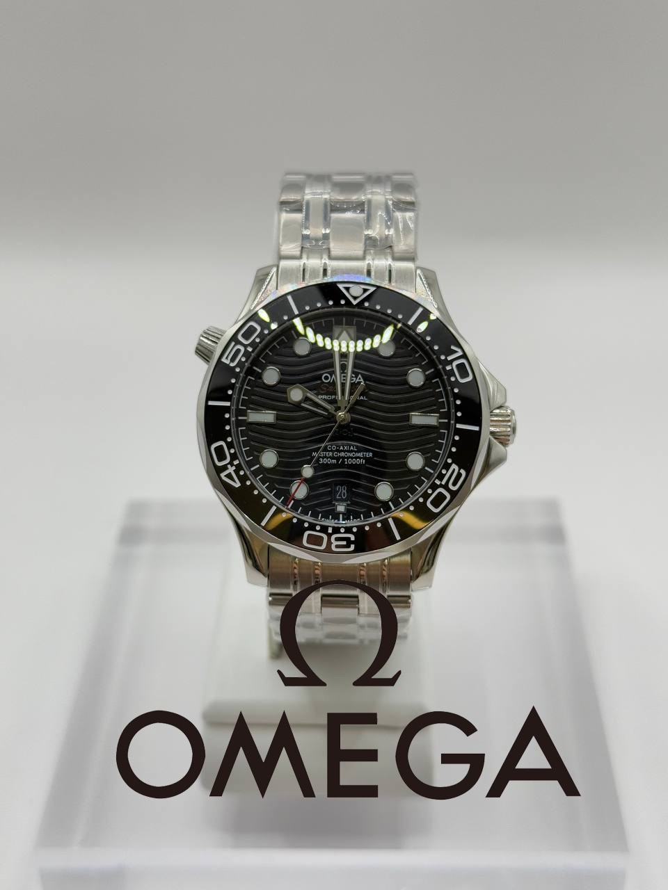  코액시얼 씨마스터 다이버300M 블랙