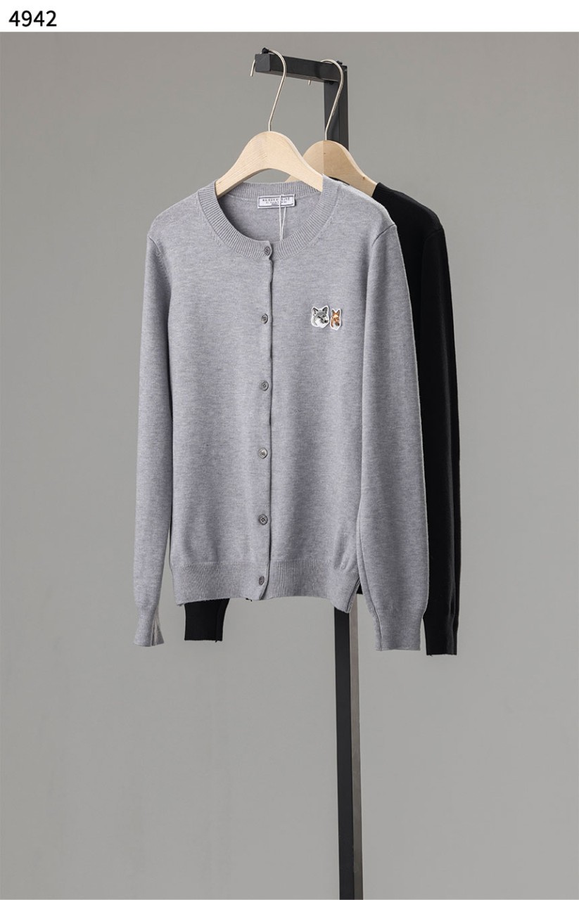#메종키츠네 [Maison-Kitsune] 여성 더블폭스 헤드 라운드 가디건 신상입고💢 #상의  #니트 #4942