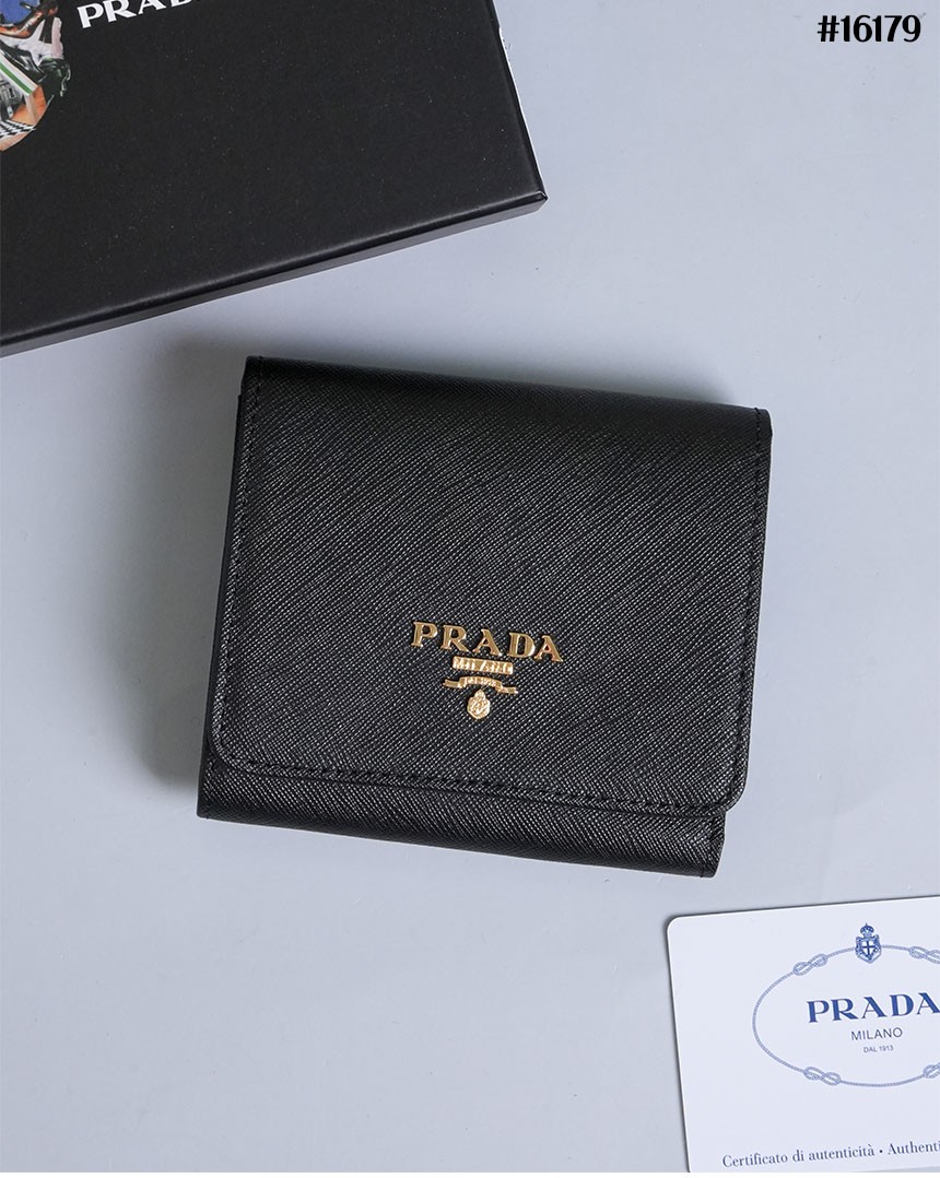 🔆 [PRADA] 프라다 사피아노 메탈 로고 플랩 반지갑 🔆