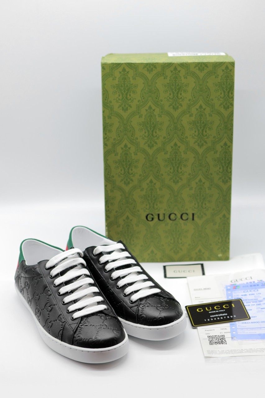 #구찌 블랙 엠보  띠로고 스니커즈