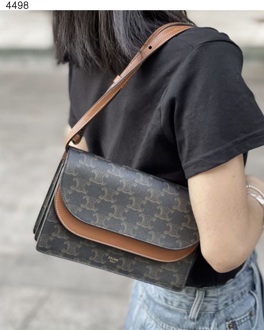 #셀린느 [CELINE] 수입프리미엄급 셀린느 트리옹프 캔버스 스트랩 지갑 신상 입고💢 #태그 #가방 #4498