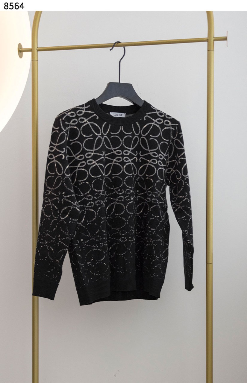 #로웨 [LOEWE]  남성 아나그램 로고 라운드 니트 단가인하💢 #상의 #니트 #8564