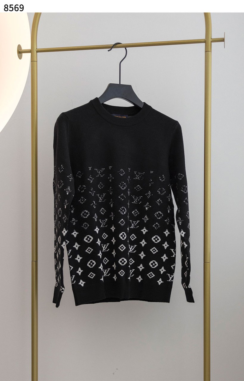 #루이비통 [Louis Vuitton]  남성 모노그램 그라 스웨터 신상입고💢 #상의 #니트 #8569