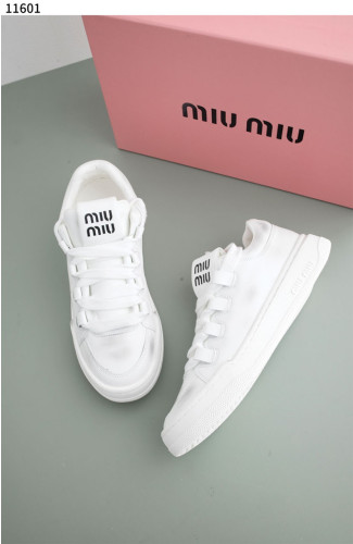 #미우미우 [MIU MIU] 여성 가죽 스니커즈 신상입고💢 #신발 #11601