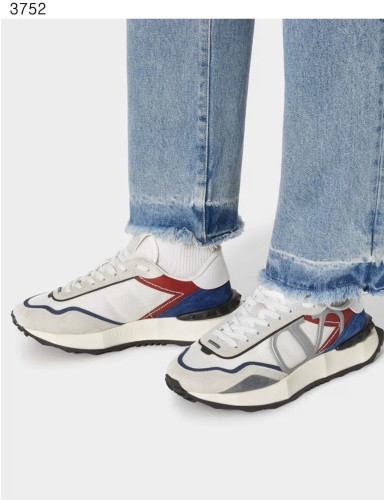 #발렌티노 [VALENTINO] 수입프리미엄급 오버사이즈 로고 빈티지 러너 세일💢💢💢 #태그 #신발 #3752