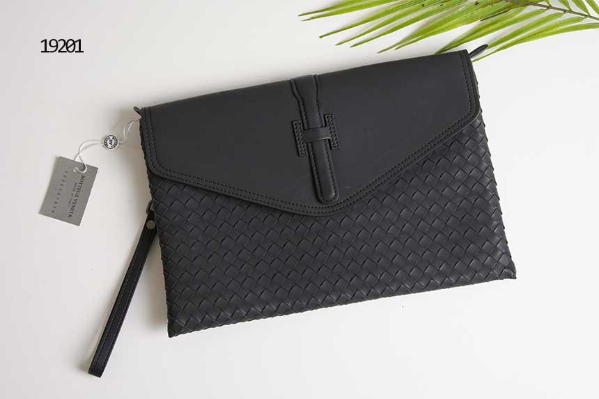 🔆 [Bottega Veneta] 보테가베네타 인트레치아토 플랩 클러치 🔆