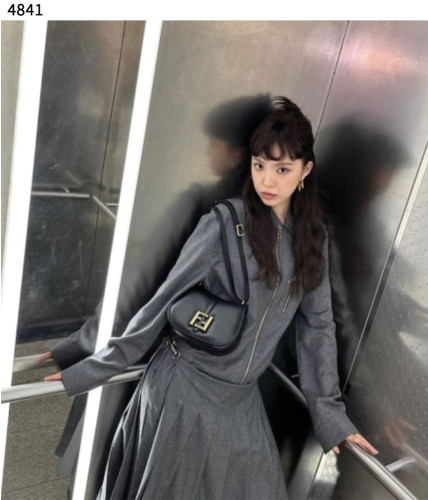 #펜디 [FENDI] 수입프리미엄급 펜디 커'몬 미니 신상 입고💢 #태그 #가방 #4841