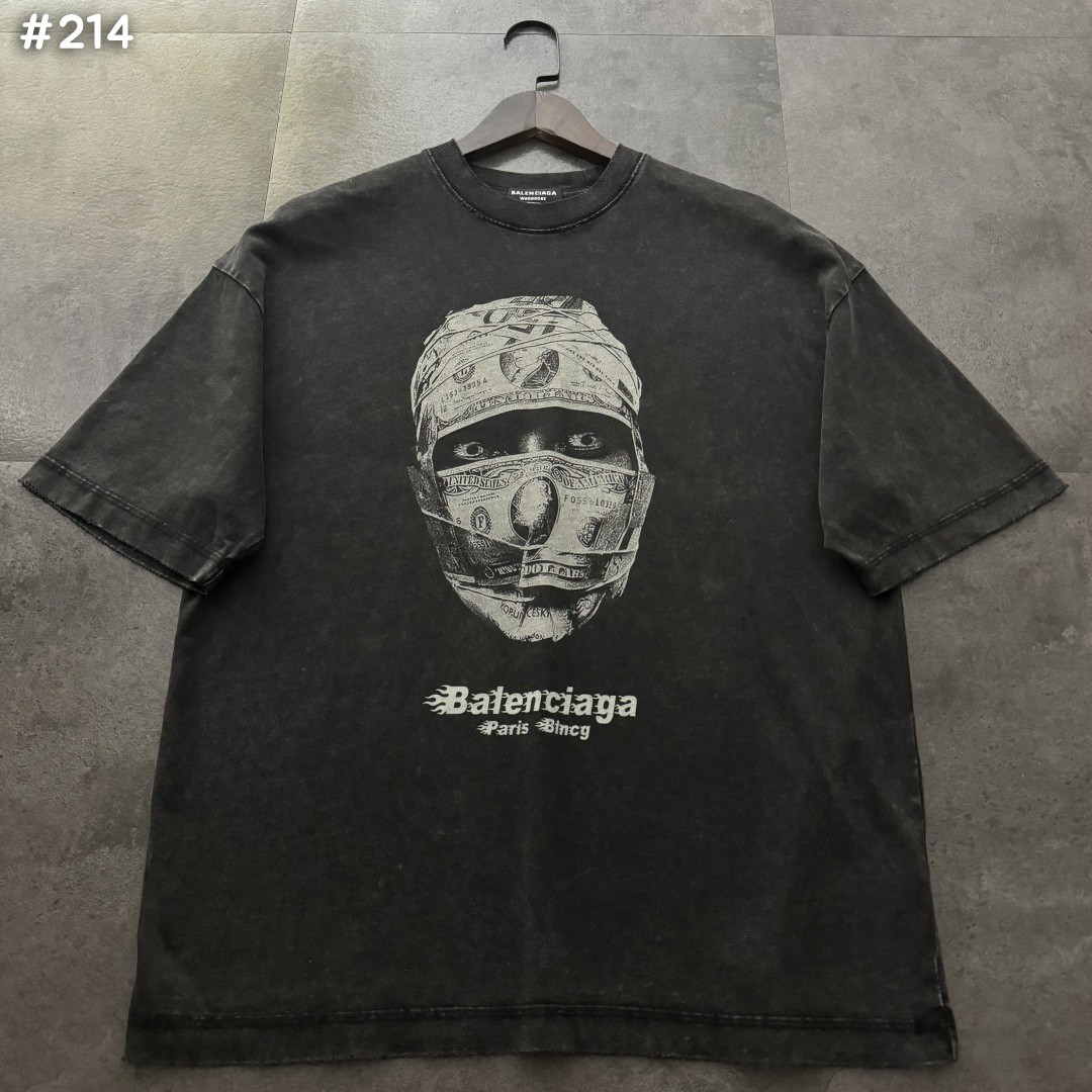 #발렌시아가 워드로브 워싱 티셔츠
