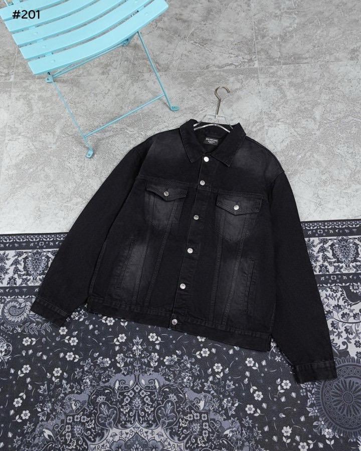 #발렌시아가 24SS 더블B 그라피티 데님 자켓