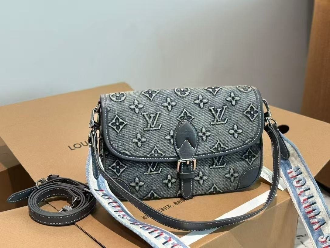 루이비통   데님  다이앤