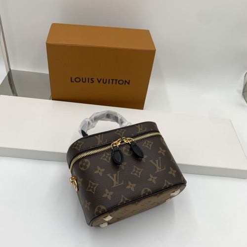 #루이비통  베니티