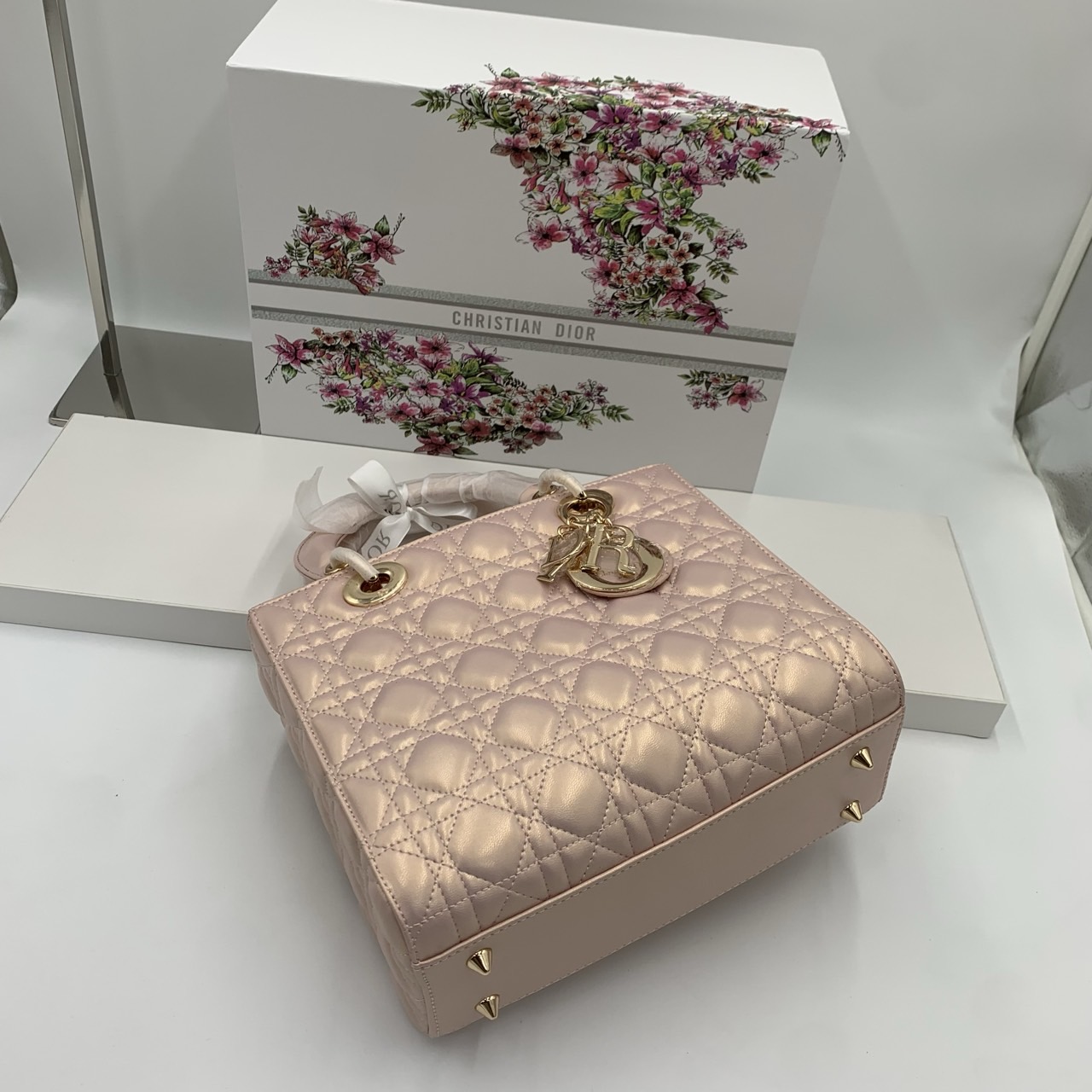#디올 레이디백