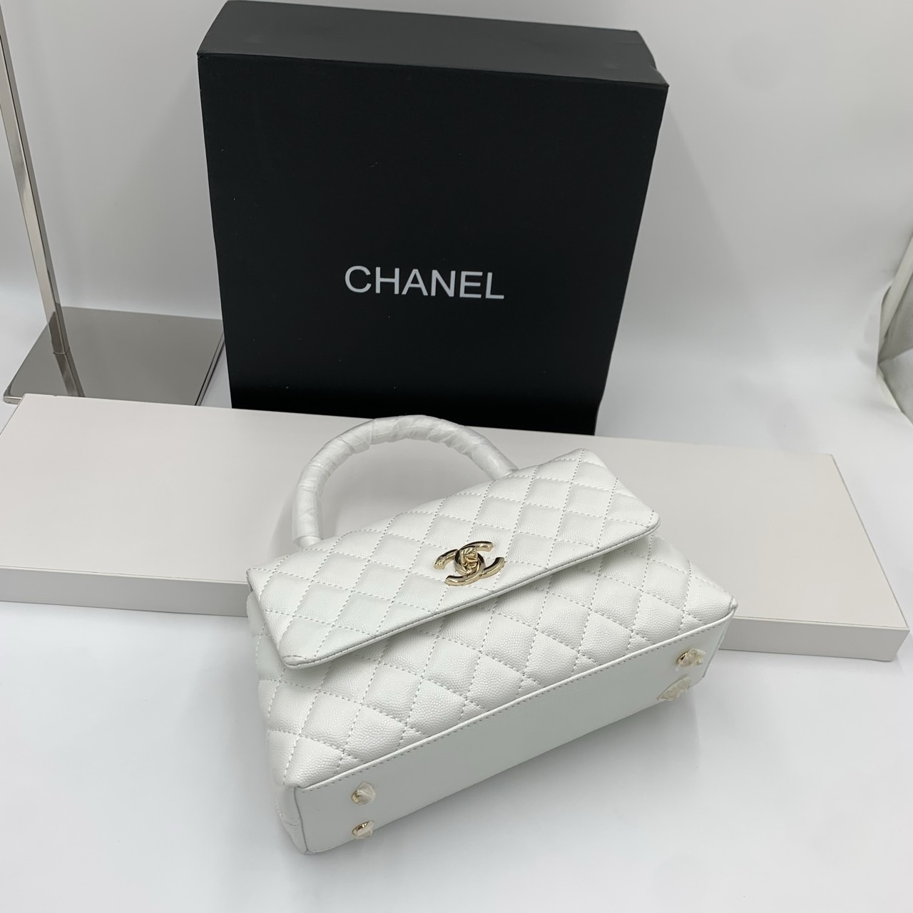 #샤넬  코코핸들