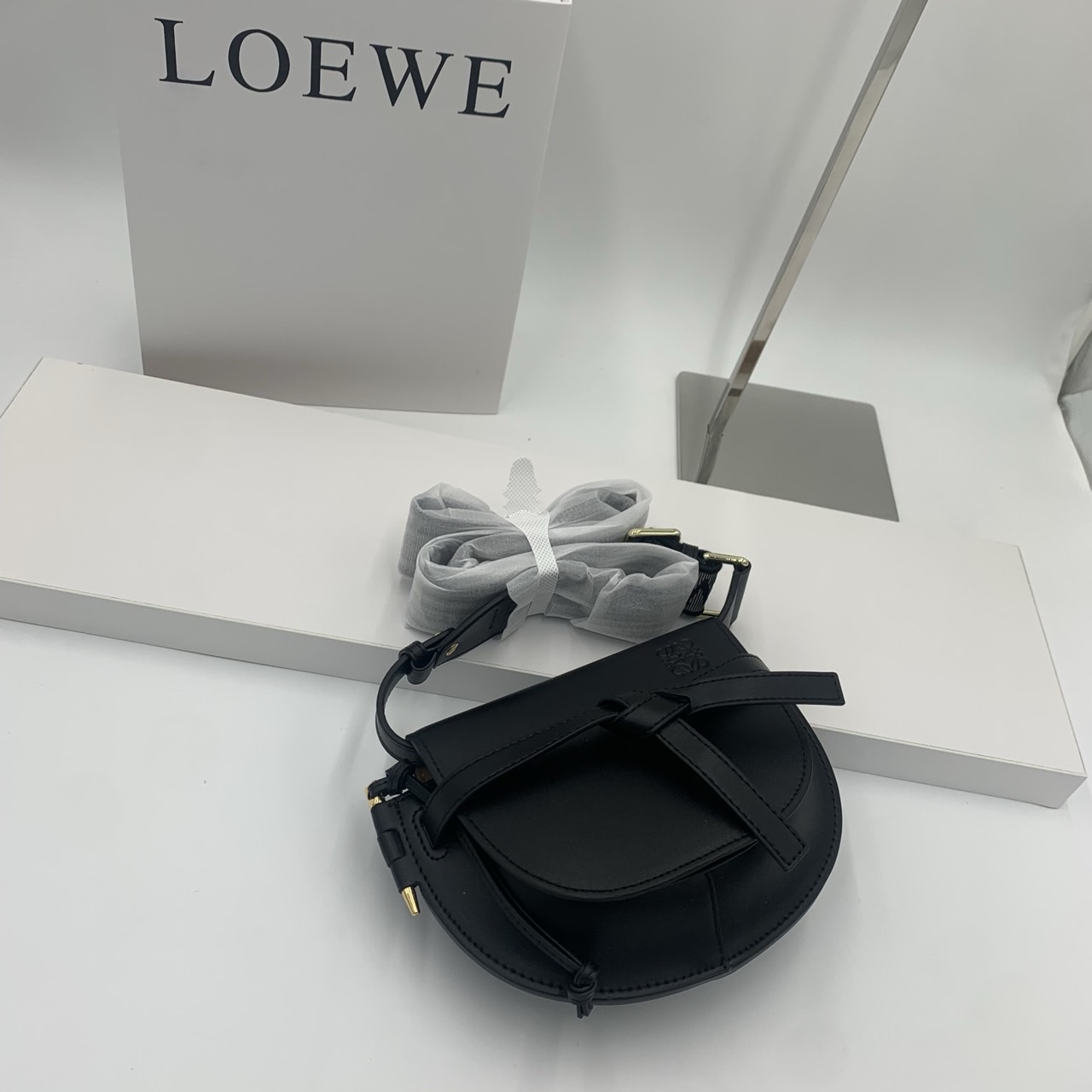 #로에베 게이트백