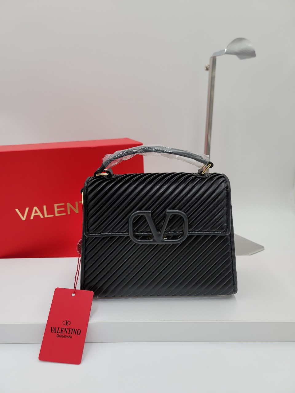 #발렌티노 탑핸들