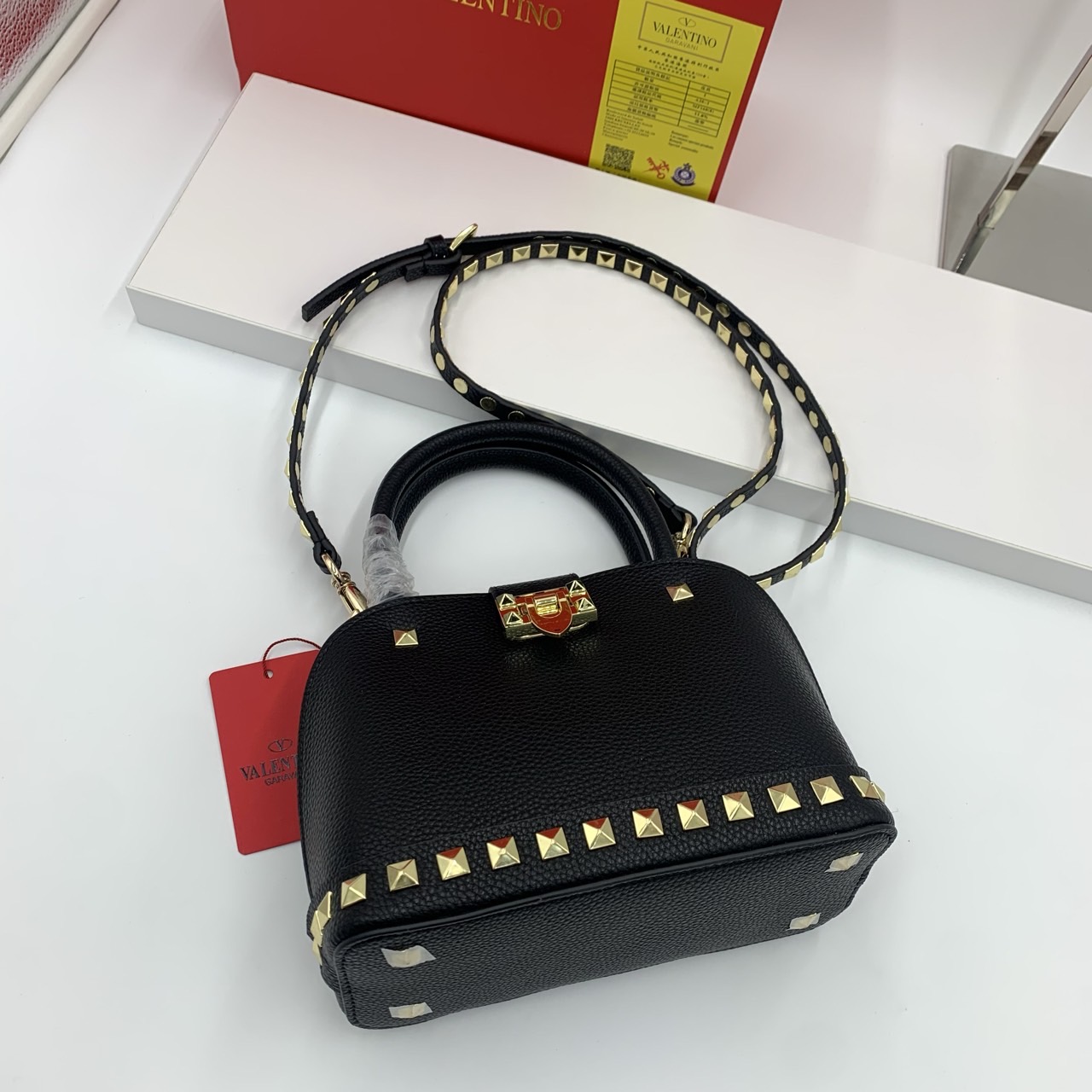 #발렌티노 락스터트 핸들