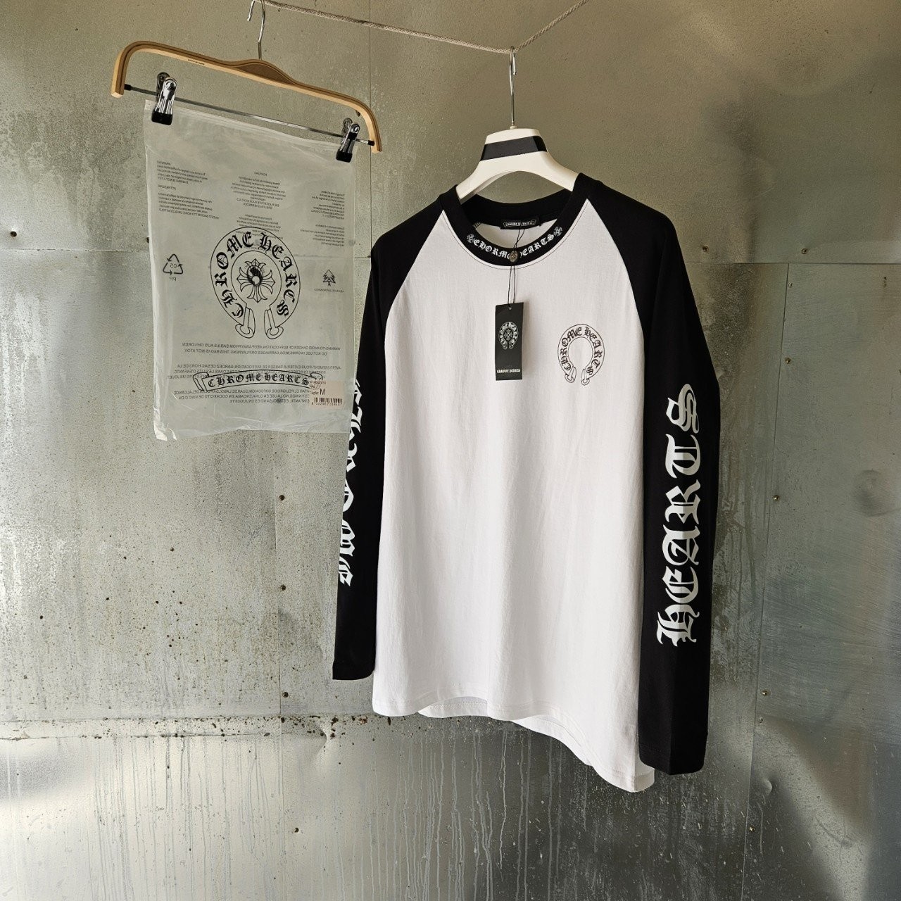 25 SS 크*하*  홀스슈 Baseball 티셔츠