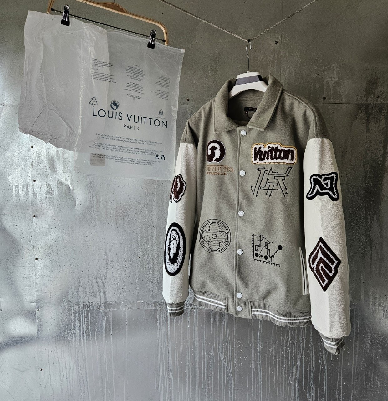 25 SS 루*비* 바시티 패치 블루종 자켓