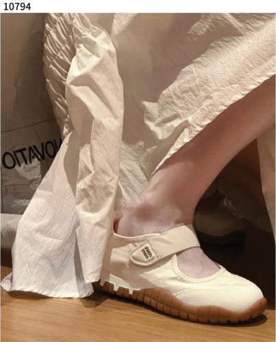 #미우미우 [miu miu] 수입프리미엄급 타이어 기능성 소재 및 스웨이드 발레리나 신상 입고💢 #태그 #신발 #10794