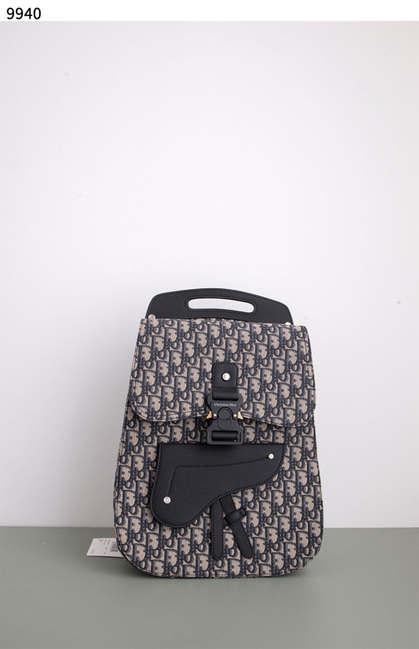#디올 [Christian Dior] 디올 오블리크 갤롭 백팩신상입고💢 #가방 #9940