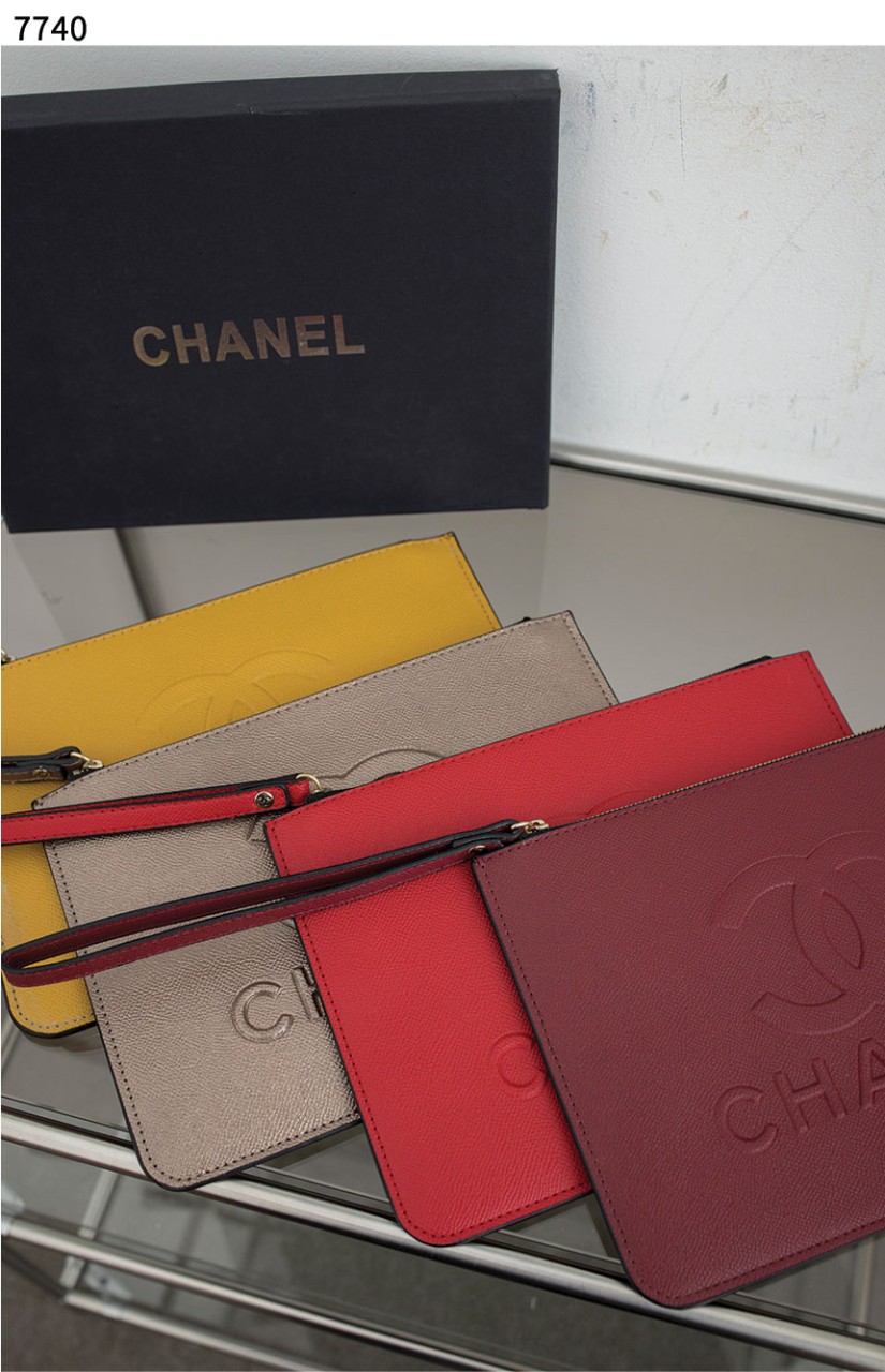 #샤넬 [Chanel] 샤넬 노벨티 스트랩 클러치 신상입고💢 #가방 #7740