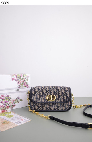 #디올 [Christian Dior] 디올 30 몽테인 에비뉴 백 블루 디올 오블리크 자카드 상입고💢 #가방 #9889