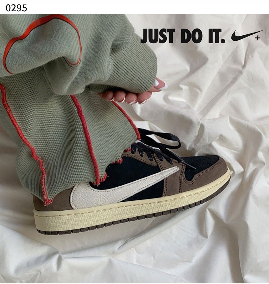 #나이키 [Nike] 수입프리미엄급 나이키 X 트래비스 스캇 조던1 레트로로우 OG SP 콜라보 운동화 세일💢💢💢 #태그 #신발 #0295