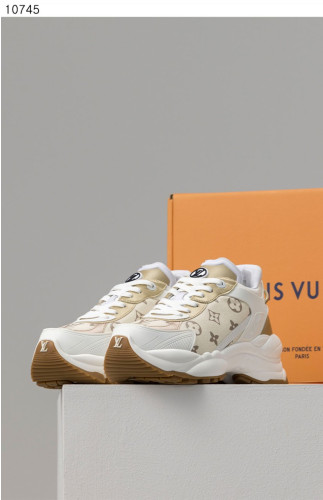 #루이비통 [LOUIS VUITTON] 수입프리미엄급 런55 스니커즈 세일💢💢💢 #태그 #신발 #10745