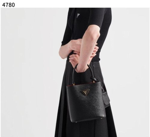 #프라다 [PRADA] 수입프리미엄급 프라다 파니에 사피아노 가죽 미니백 신상 입고💢 #태그 #가방 #4780