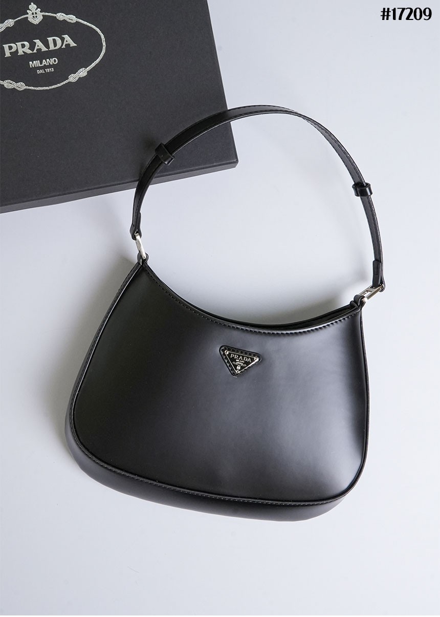 🔆 [PRADA] 프라다 클레어 브러쉬드 레더 숄더백 🔆