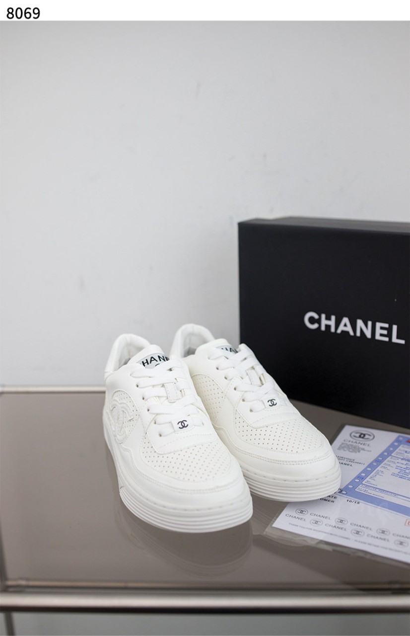  CC 에어포스 스니커즈